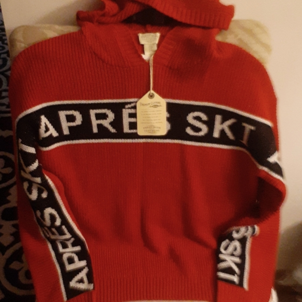 PREMIUM CLOTHING BRAND TELLURIDE CLOTHING CO SWEATER W/ HOOD